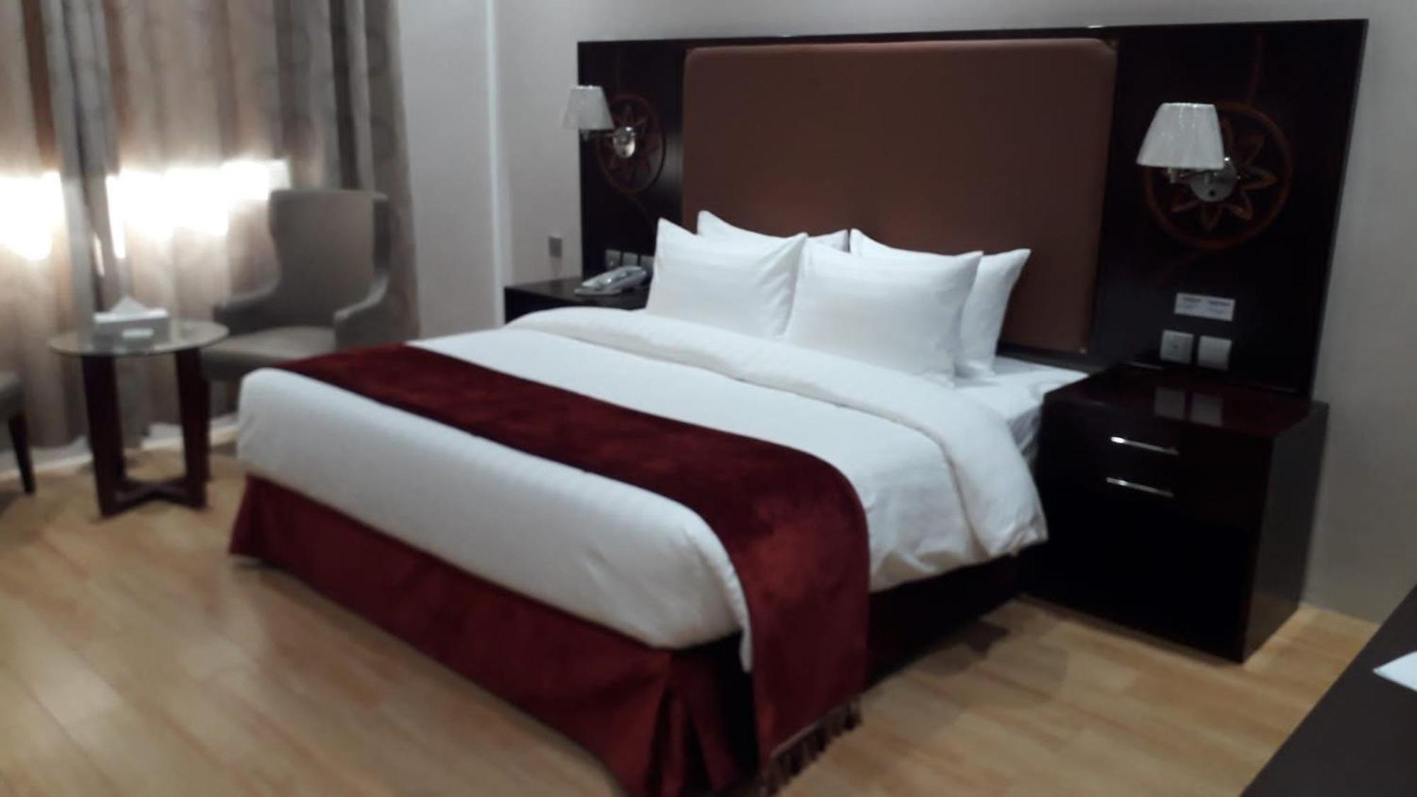Palm Inn Hotel Doha Buitenkant foto